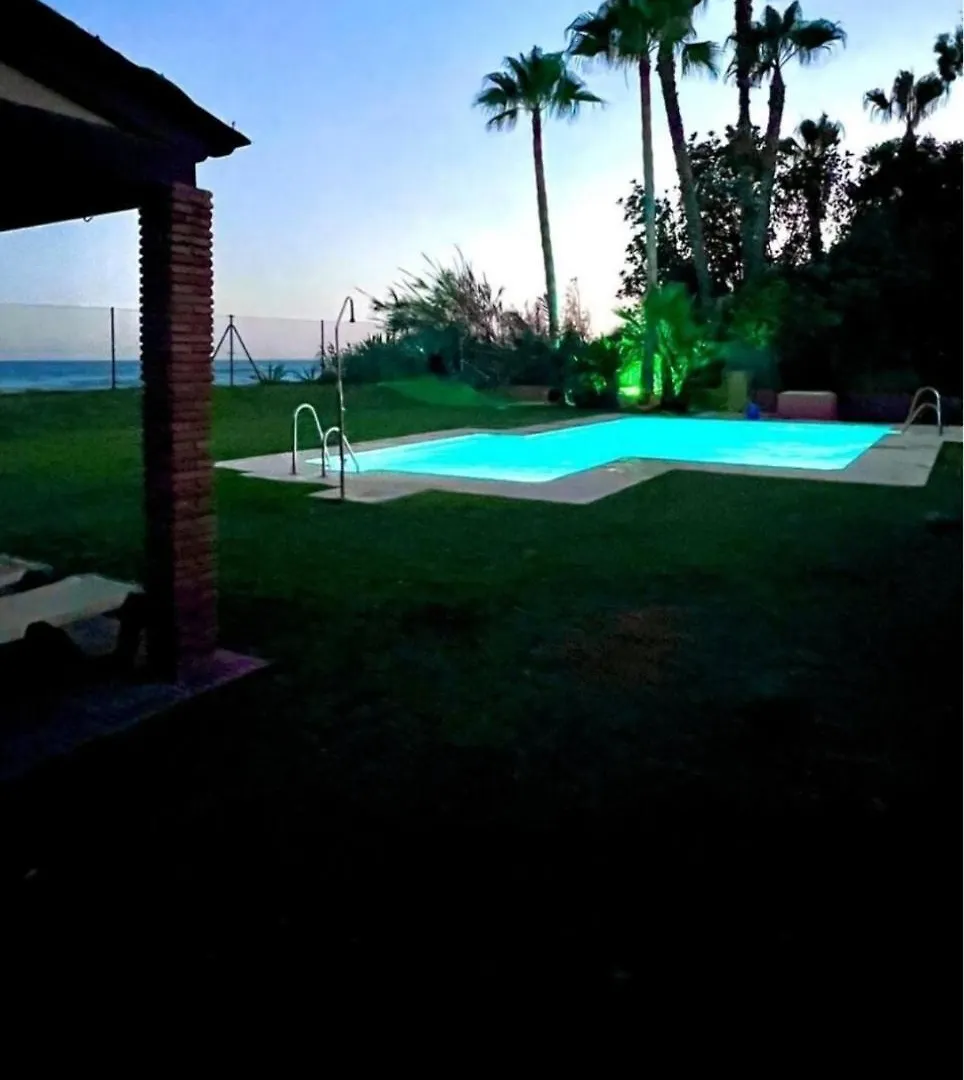 Loft En Primera Linea De Playa Almayate Alto